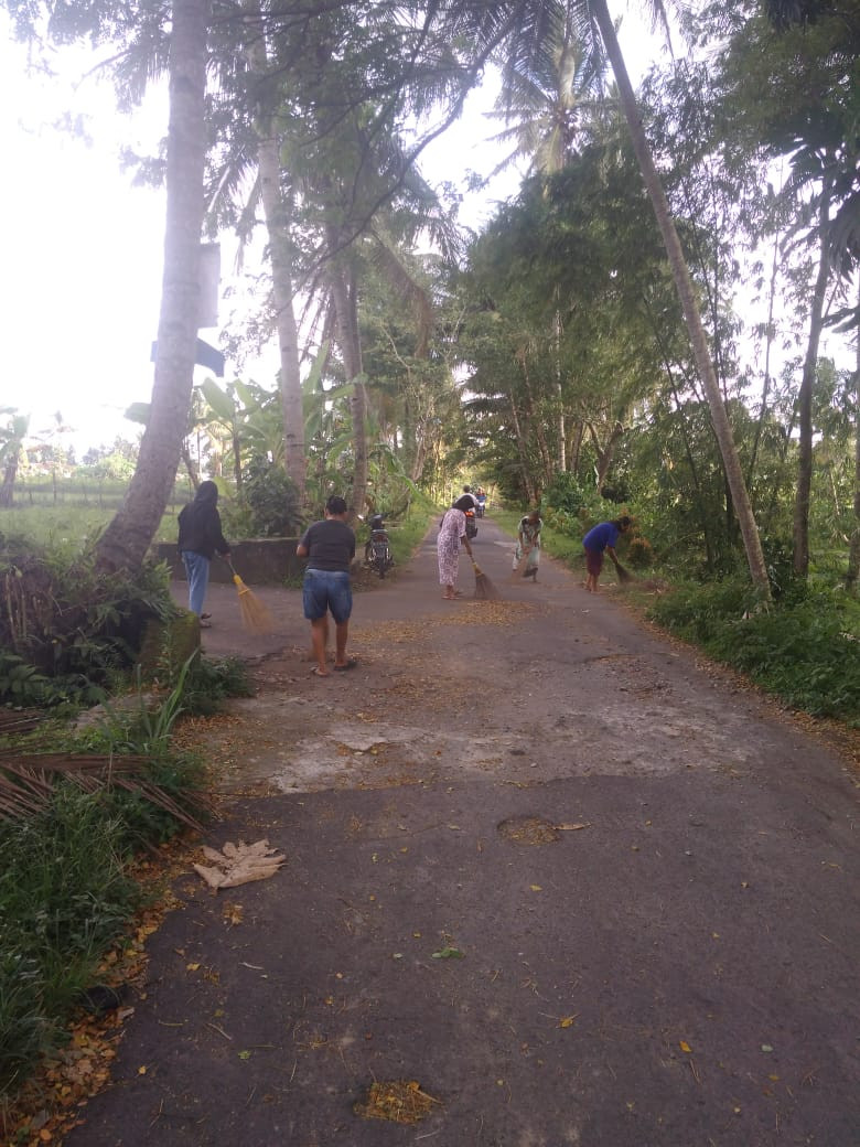 Kegiatan Jumat Bersih Dusun Sorasan